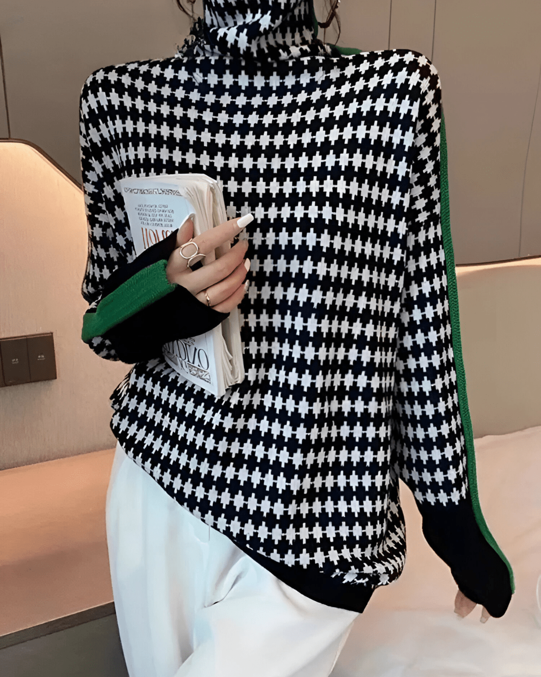 Linea™ – Eleganter Pullover mit Hohem Kragen und Geometrischem Muster - Street Atelier