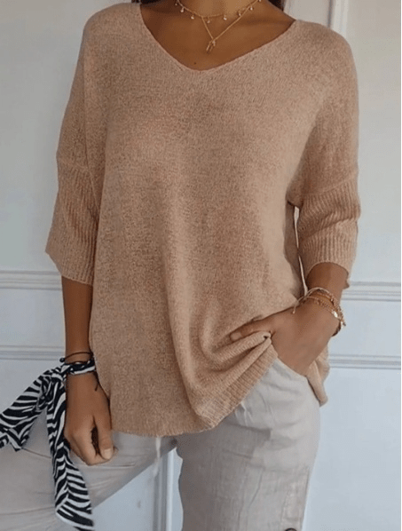 Hannah™ | Einfarbige Strickdamenbluse mit 3/4 - Ärmeln und V - Ausschnitt. - Street Atelier