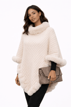 Zahara | Poncho de punto con ribete de piel sintética - Street Atelier