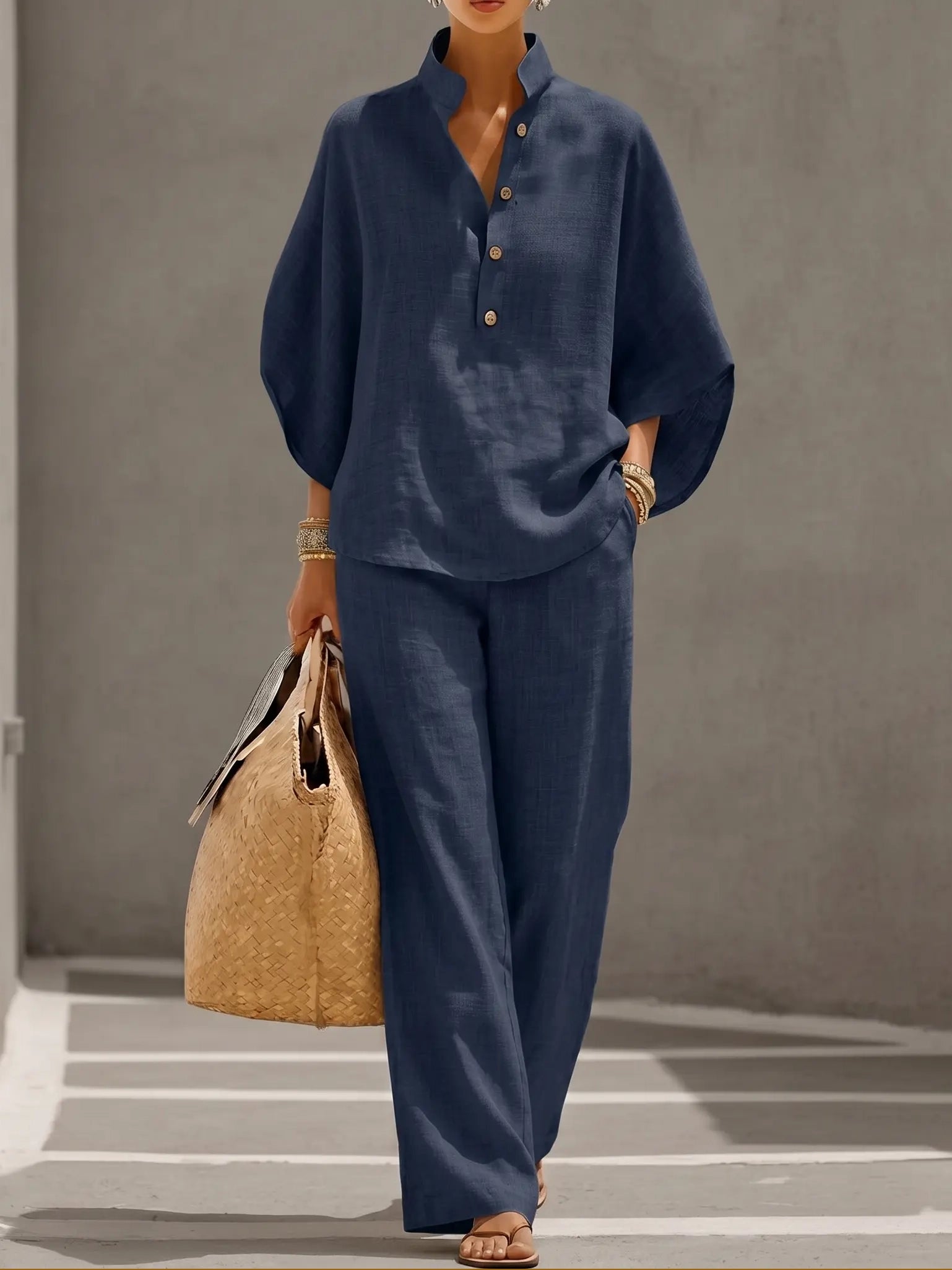 Rosalía | Conjunto de lino con mangas murciélago y pantalón ancho